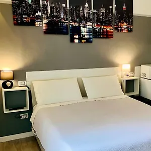 Magda House & Parking Appartamento Bari