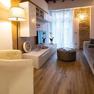 Carrara Deluxe , Bergame Italie